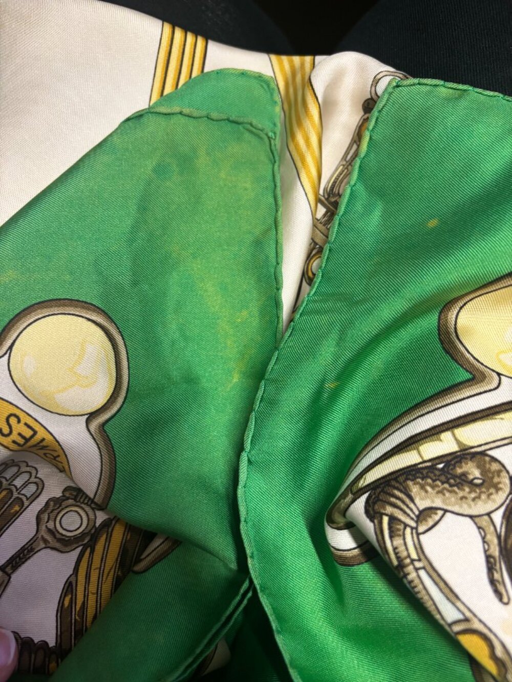 Authentic HERMES Carre 90 Scarf Egypt Motif Silk Green - Picture 4 of 5